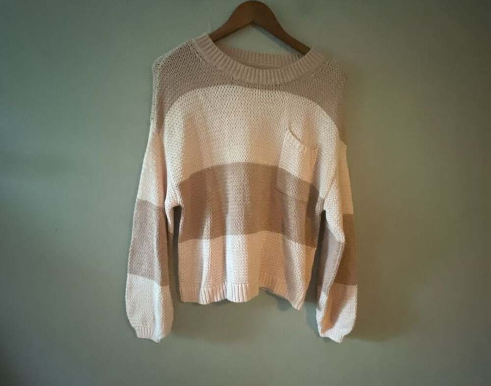 American Eagle Striped Knit Sweater Womens Small Pink Beige Pocket Pullover